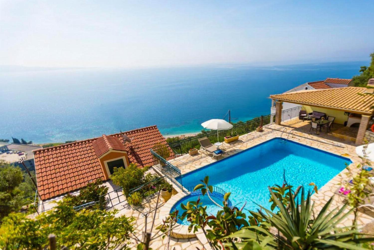 Villa Aris Gimari Exterior photo